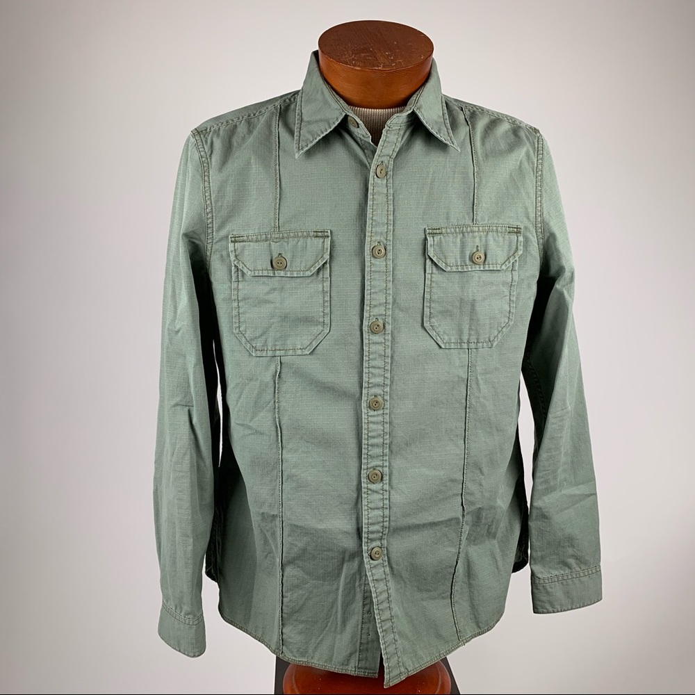 X2 button down shirt great quality and detail